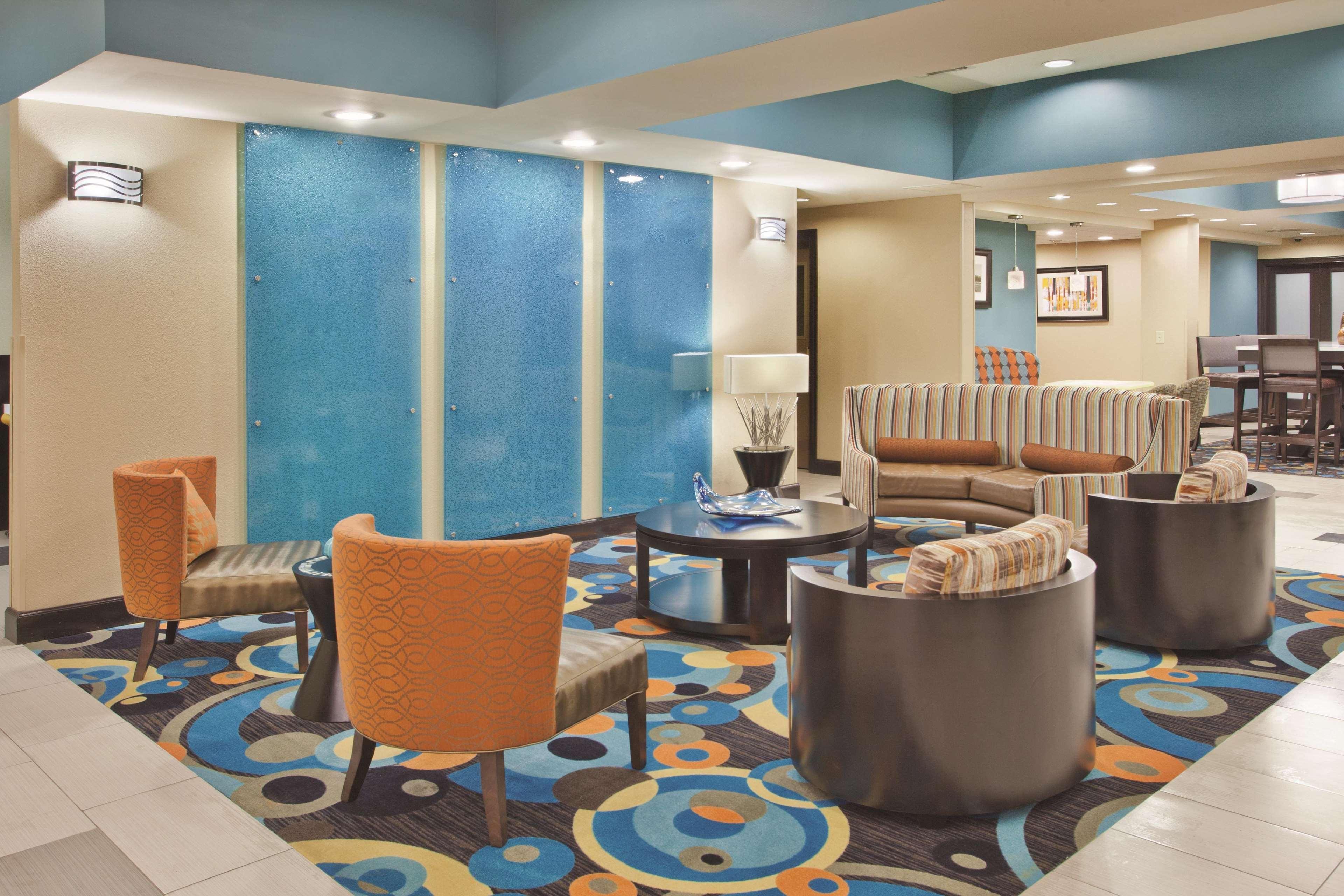 La Quinta By Wyndham Oxford - Anniston Hotel Bagian luar foto