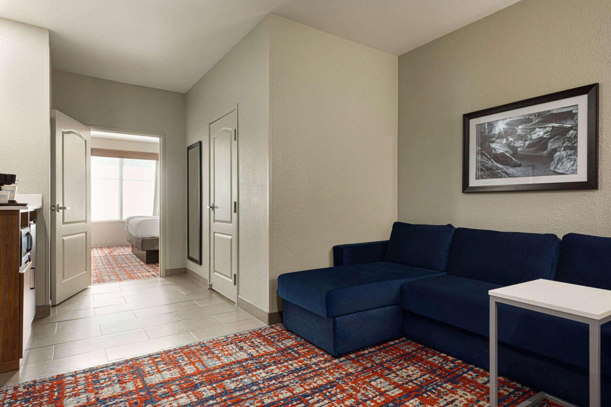 La Quinta By Wyndham Oxford - Anniston Hotel Bagian luar foto