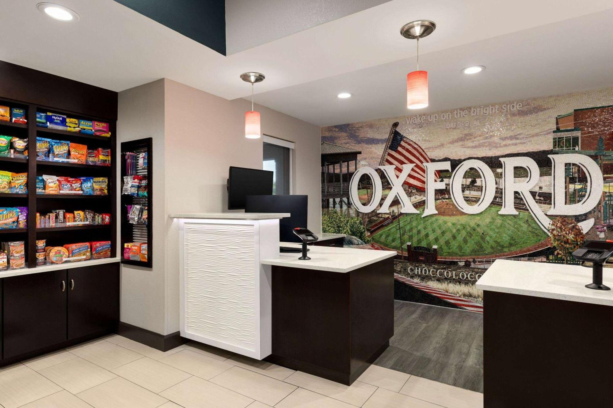 La Quinta By Wyndham Oxford - Anniston Hotel Bagian luar foto