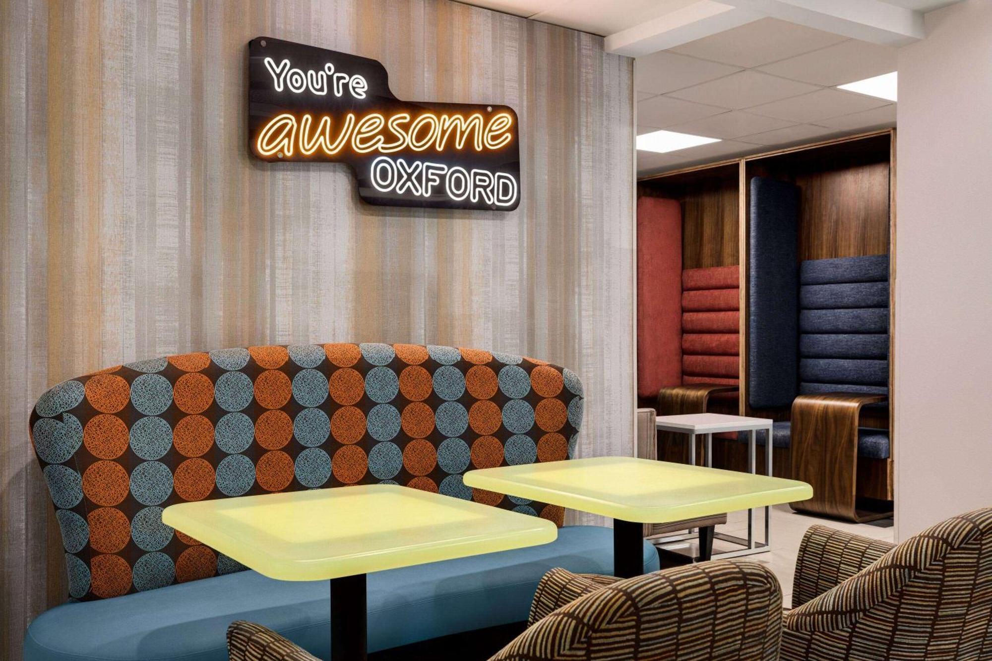 La Quinta By Wyndham Oxford - Anniston Hotel Bagian luar foto