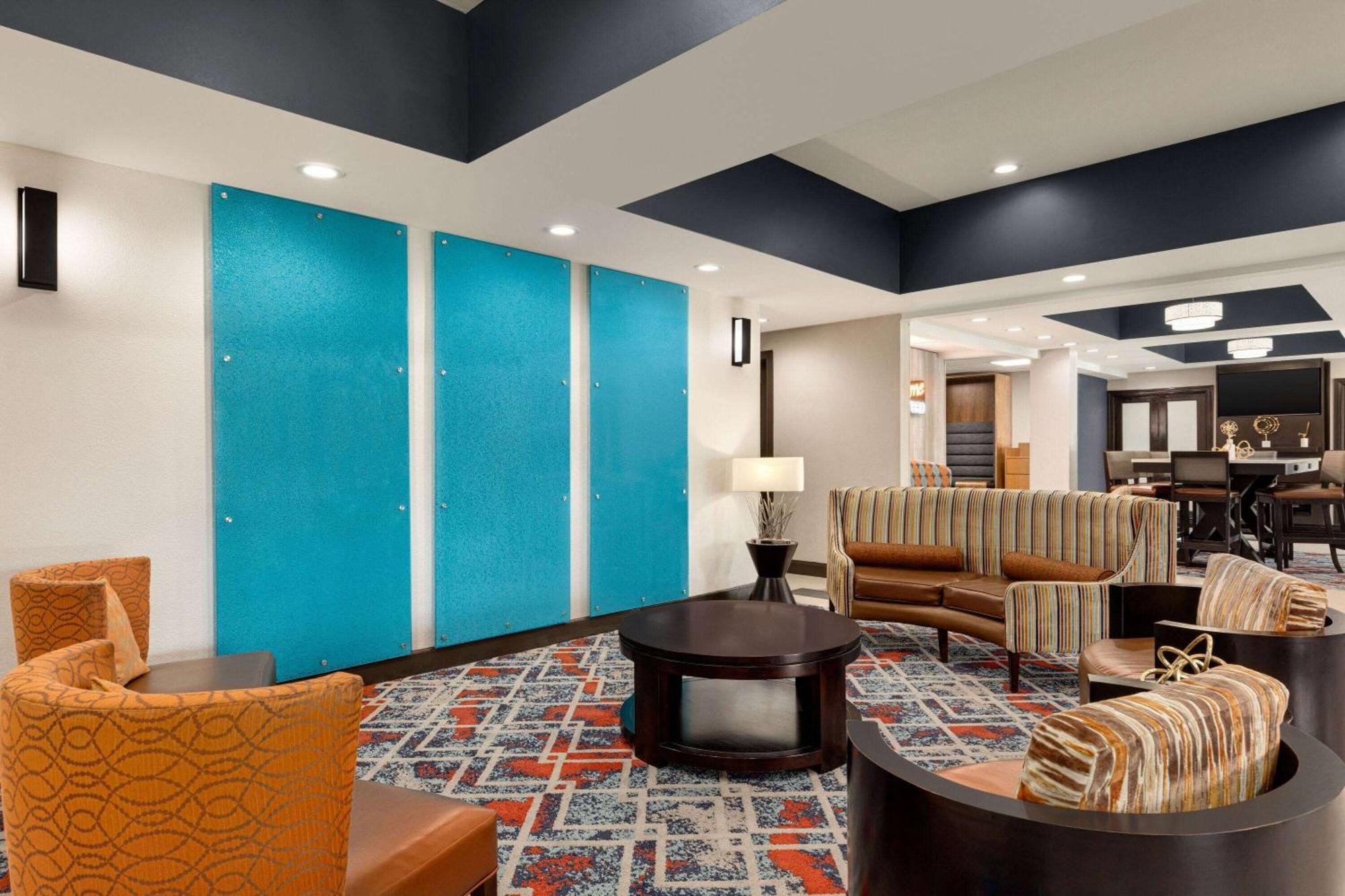 La Quinta By Wyndham Oxford - Anniston Hotel Bagian luar foto